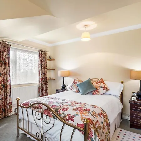 بيت للعطل View House Moyard